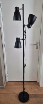 Zwarte staande spotjes lamp, Huis en Inrichting, Lampen | Vloerlampen, Ophalen, Zo goed als nieuw, Metaal, 150 tot 200 cm