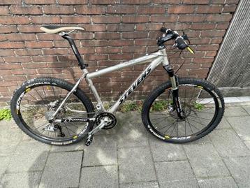Stevens Mountainbike – SRAM X-9, RockShox Reba, Mavic – Zo G beschikbaar voor biedingen