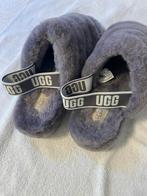 Grijze UGG Pantoffels Maat 41, Ophalen of Verzenden, Zo goed als nieuw, Grijs, Pantoffels of Sloffen
