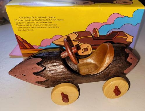 Flintstones D-Toys boomstamauto + catalogus & prijsvraag, Verzamelen, Stripfiguren, Nieuw, Beeldje of Figuurtje, Overige figuren