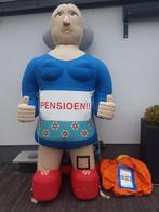 Pensioen pop vrouw 2,8 / 3,5 meter hoog , ook man mogelijk, Ophalen, Zo goed als nieuw, Overige