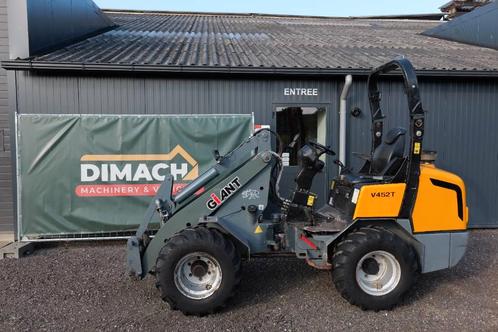 Giant V 452 T Kenteken, pomp aan revisie toe (bj 2012), Zakelijke goederen, Machines en Bouw | Kranen en Graafmachines, Wiellader of Shovel