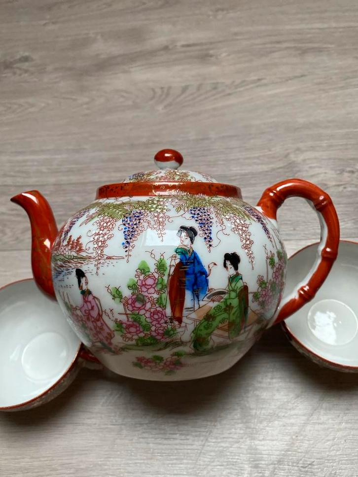 Antiek Famille Rose Chinees Theeservies, 1880-1920, Antiek en Kunst, Antiek | Servies compleet, Ophalen of Verzenden