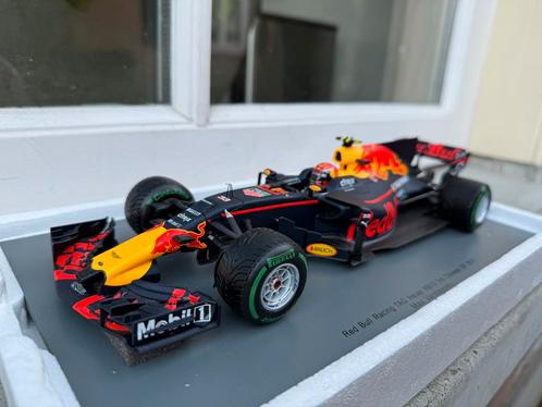 1:18 Red Bull RB13 #33 Max Verstappen Chinese GP 2017 Spark, Hobby en Vrije tijd, Modelauto's | 1:18, Zo goed als nieuw, Auto