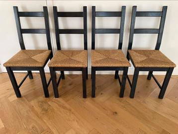 4 eetkamer stoelen met rieten zitting beschikbaar voor biedingen