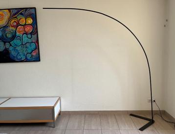 Lamp beschikbaar voor biedingen