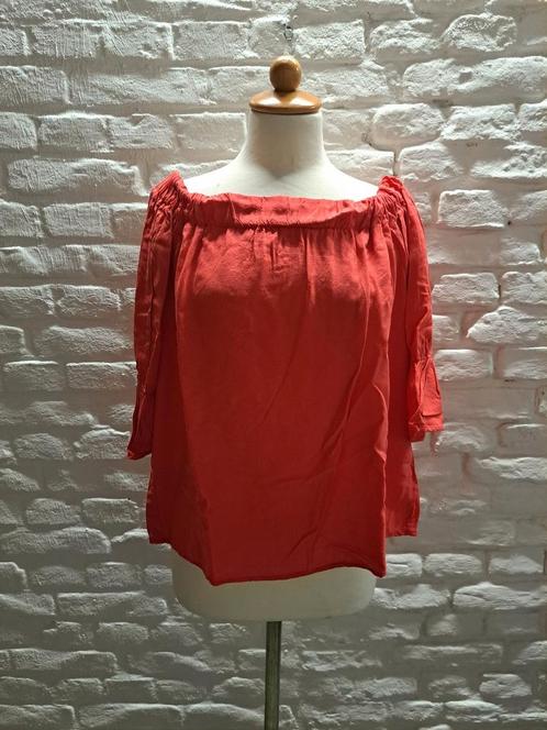 T-shirt true spirit maat 38, Kleding | Dames, Tops, Zo goed als nieuw, Maat 38/40 (M), Rood, Korte mouw, Verzenden