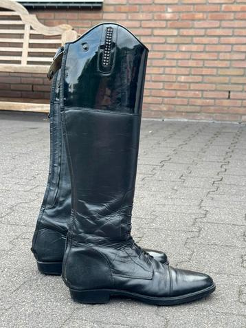 Rijlaarzen maat 40 beschikbaar voor biedingen
