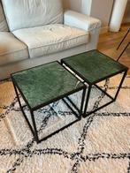 Marmeren bijzettafeltjes groen 41x41cm met stalen onderframe, Huis en Inrichting, Tafels | Salontafels, Ophalen, Overige materialen