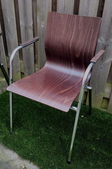 4 nieuwe eetkamerstoelen (stapelbaar) beschikbaar voor biedingen