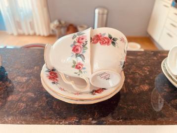 Engelse kop en schotels (8) - Vintage Charme beschikbaar voor biedingen