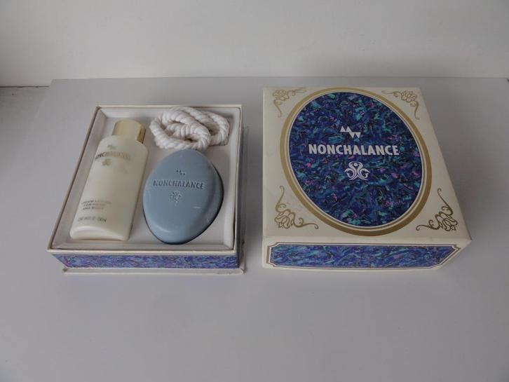 VINTAGE  Mäurer + Wirtz : Nonchalance geschenkdozen, Verzamelen, Parfumverzamelingen, Nieuw, Parfumfles, Gevuld, Verzenden