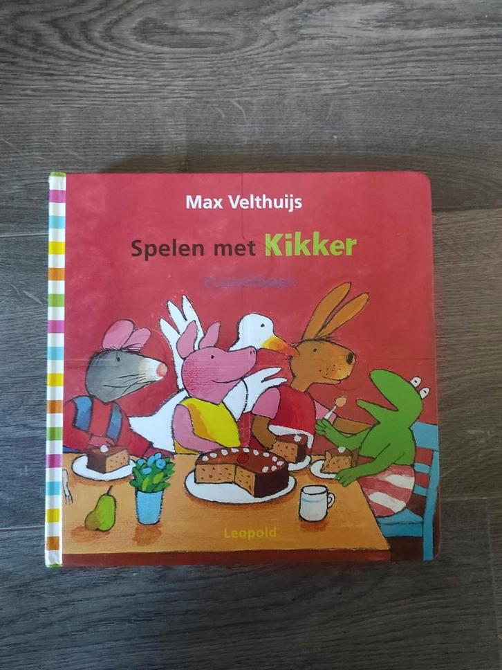Spelen met Kikker - Max Velthuijs/puzzel boek, Boeken, Kinderboeken | Baby's en Peuters, Zo goed als nieuw, 1 tot 2 jaar, Uitklap-, Voel- of Ontdekboek