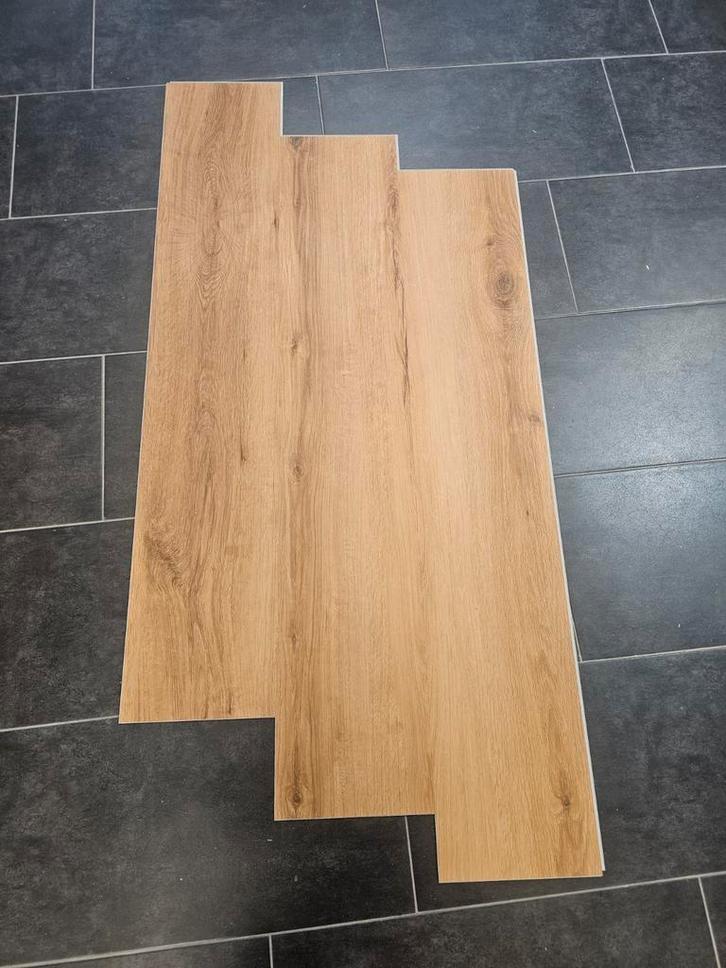 100m² (Klik PVC) Eiken / Almere Poort (BLACK FRIDAY), Huis en Inrichting, Stoffering | Vloerbedekking, Nieuw, Overige typen, Bruin