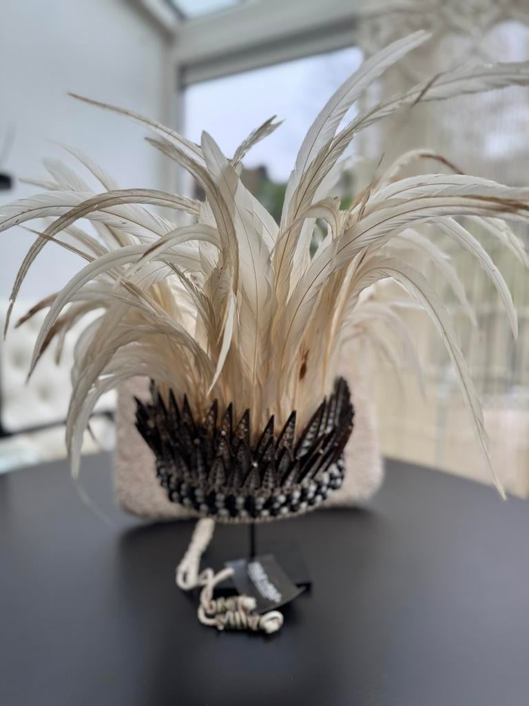 Balinese hoed met schelpen en veren, Ophalen of Verzenden, Zo goed als nieuw