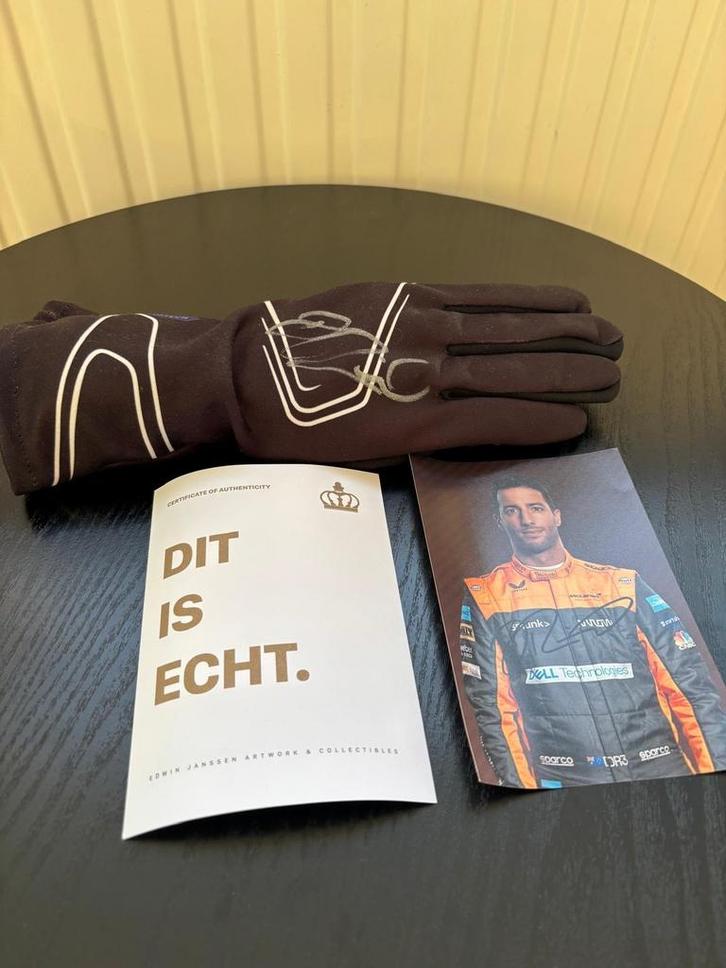Daniel Ricciardo Gesigneerde Handschoen - Zeldzaam!, Verzamelen, Automerken, Motoren en Formule 1, Zo goed als nieuw, Formule 1