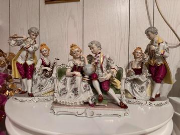 Porseleinen Beelden Groep beschikbaar voor biedingen