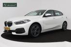BMW 1-serie 118i Executive Edition (SFEERVERLICHTING, ACHTER, 65 €/maand, 136 pk, Gebruikt, Leder en Stof