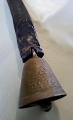 Zeldzaam koebel Parijs messing lederen riem bel A Paris koe, Antiek en Kunst, Antiek | Koper en Brons, Verzenden, Koper