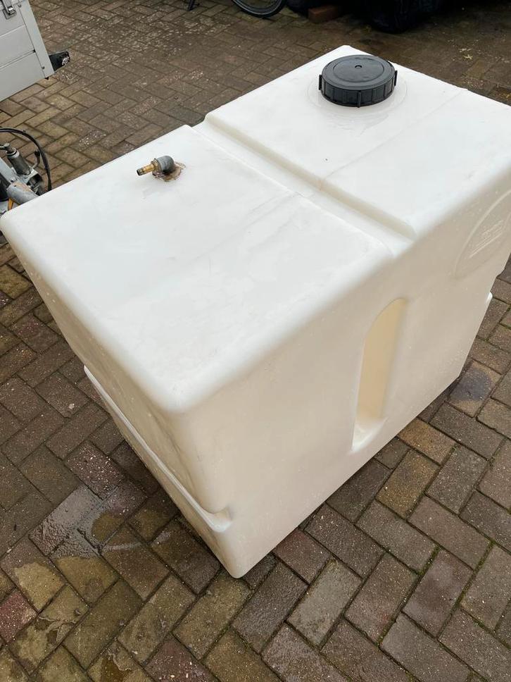 1x 500 liter tuckerpole vat 250 euro, Huis en Inrichting, Schoonmaakartikelen, Ophalen of Verzenden