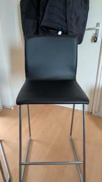 Zwarte barstoel met metalen poten, Ophalen, Zo goed als nieuw