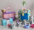 Barbie poppenhuis accessoires met popje en poesjes., Ophalen of Verzenden, Zo goed als nieuw