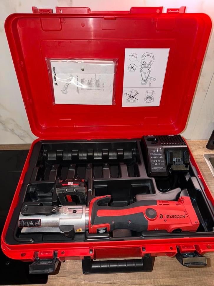 Novopress aco203xl bluetooth grote perstang 32 kn, Doe-het-zelf en Verbouw, Gereedschap | Overige machines, Zo goed als nieuw