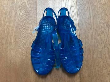 Zwemschoenen waterschoenen kunststof blauw maat 33 zwemles  beschikbaar voor biedingen