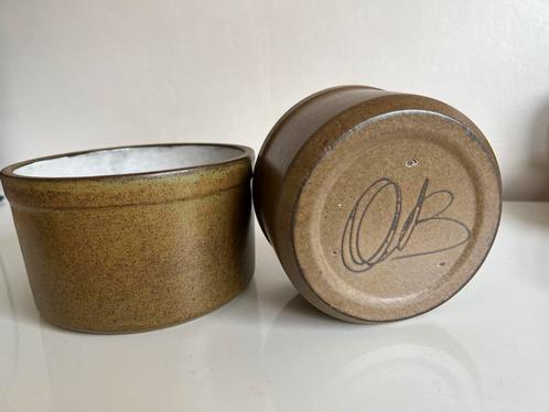 Vintage 2 Groot Lucie Q, Bakker Schalen ‘Quirina’ Mosgroen, Antiek en Kunst, Antiek | Servies los, Ophalen of Verzenden