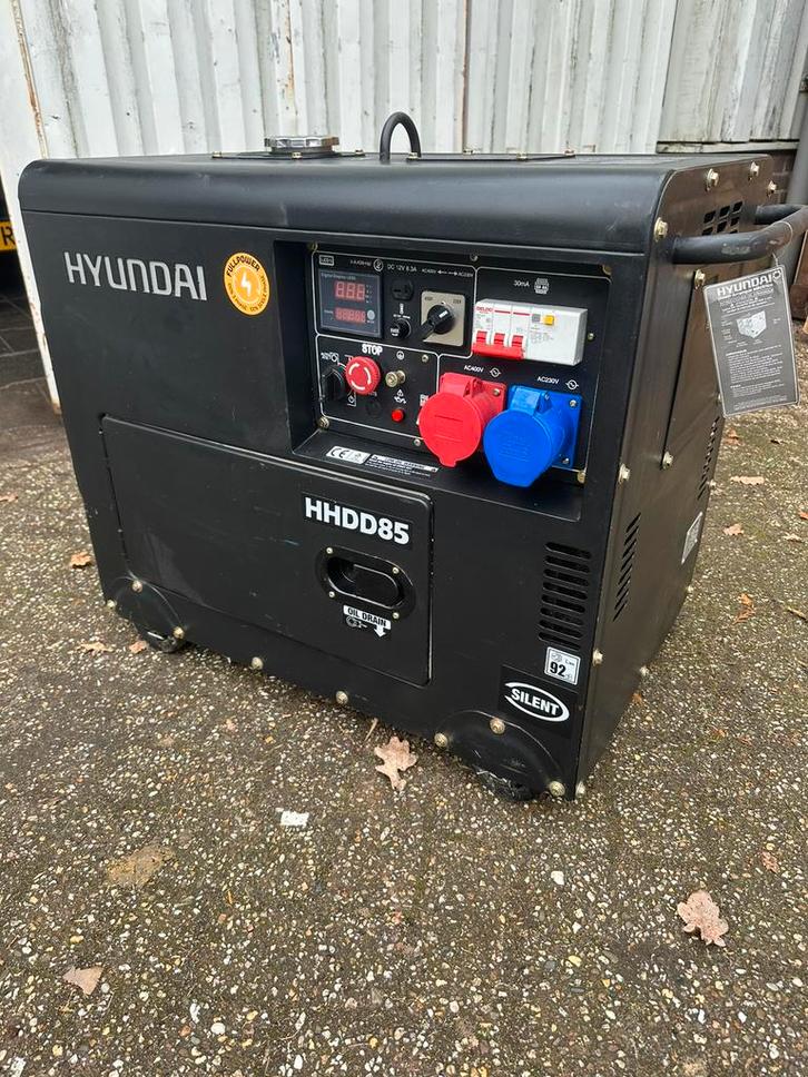 Hyundai HHDD85 generator MOET NU WEG!, Doe-het-zelf en Verbouw, Aggregaten, Ophalen
