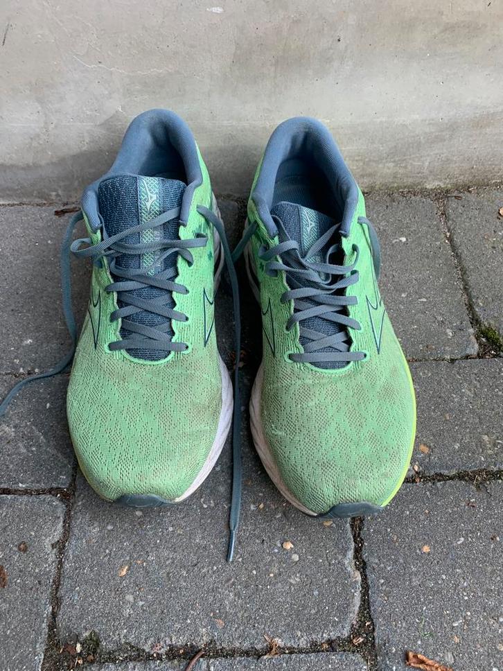 Te koop Mizuno wave inspire 19 maat 45, Sport en Fitness, Loopsport en Atletiek, Zo goed als nieuw, Hardloopschoenen, Overige merken