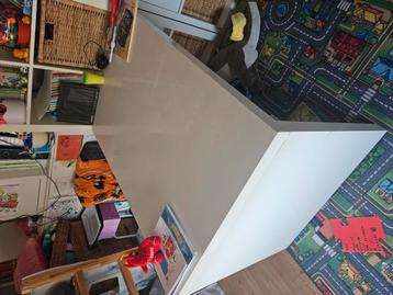 Kallax alleen bureau gratis afhalen 