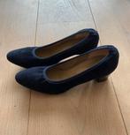 Both suede hakken 38,5 nieuw blauw, Kleding | Dames, Schoenen, Blauw, Ophalen of Verzenden, Zo goed als nieuw, Schoenen met hoge hakken