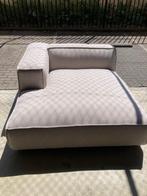 Nieuwe loveseat in licht grijs, Huis en Inrichting, Banken | Bankstellen, Ophalen, Hout, Rechte bank, Minder dan 150 cm