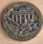 67-41 Militaire medaille DDR "fur ervorragende dienste", Verzamelen, Ophalen of Verzenden, Landmacht, Duitsland, Lintje, Medaille of Wings