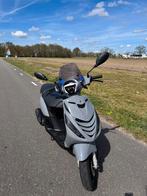 Piaggio zip 4T 2V, Fietsen en Brommers, Scooters | Piaggio, Ophalen, Zip, Zo goed als nieuw, Benzine