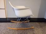 Schommelstoel - Wit, Huis en Inrichting, Stoelen, Ophalen of Verzenden, Zo goed als nieuw, Wit, Eén