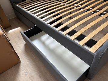 IKEA HAUGA bedframe 160x200cm (met opbergruimte) - afbeelding 2
