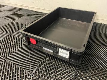 Grote Partij 250+ kunststof kratten opvangbak stapelkrat bak beschikbaar voor biedingen