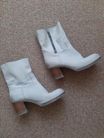 prachtige beige suede lage laarzen Manfield maat 41   beschikbaar voor biedingen