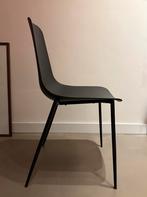 Minimalistische Design Kuip Stoel Zwart – set van 4 stoelen, Huis en Inrichting, Ophalen, Gebruikt, Zwart, Vier