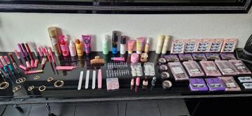 Compleet pakket - Beauty pakket - Nagel spullen - Creme beschikbaar voor biedingen