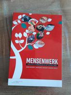 Mensenwerk- John Bassant, boek social work leerjaar 1, Boeken, Zo goed als nieuw, Ophalen