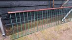 IJzeren hek met houten bovenkant - Balustrade, Ophalen of Verzenden, Gebruikt, IJzer, Spijlenhekwerk