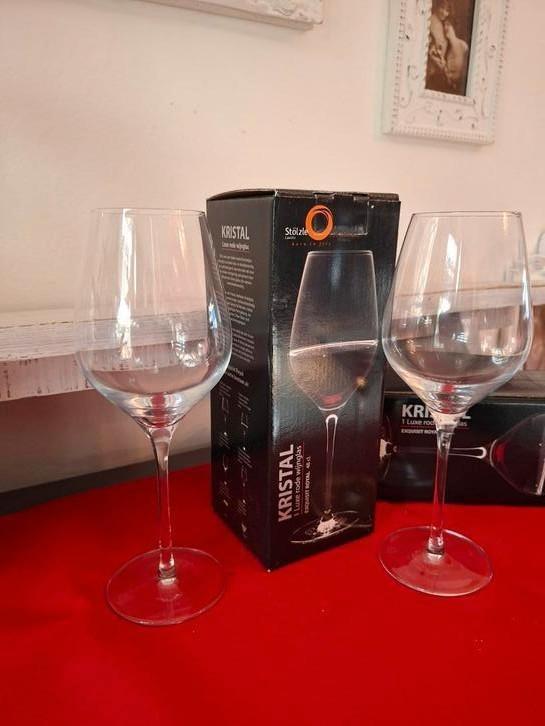 2 mooie kristal Wijnglazen. 🌲🍷🍷🌲 Kerst tip ❤️, Antiek en Kunst, Antiek | Glas en Kristal, Ophalen of Verzenden