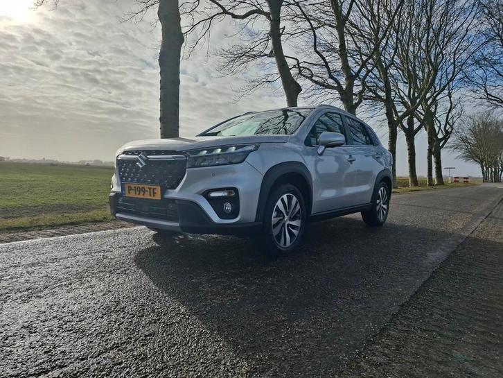 Suzuki S-Cross 1.4 Boosterjet 129PK Smart Hybrid 2022 Grijs, Auto's, Suzuki, Bedrijf, S-Cross, ABS, Achteruitrijcamera, Adaptieve lichten