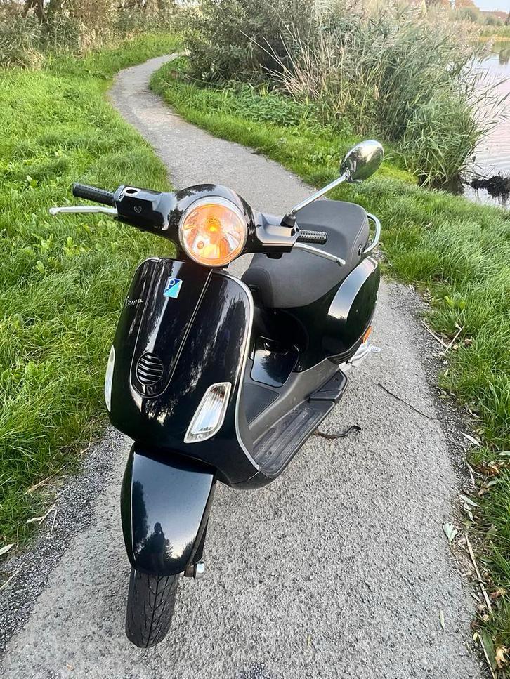 Vespa LX 50cc 2T - 5800 km️️️, Fietsen en Brommers, Brommers | Vespa, Zo goed als nieuw, Overige modellen, Maximaal 45 km/u, Ophalen