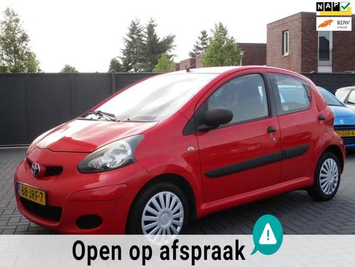 Toyota Aygo 1.0-12V Access 5 Deurs, Auto's, Toyota, Te koop, Aygo, ABS, Airbags, Radio, Startonderbreker, Benzine, Euro 4, A, Hatchback
