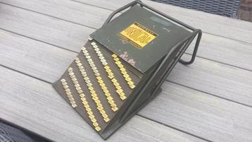 Calculator,unical,rekenmachine,oude computer beschikbaar voor biedingen