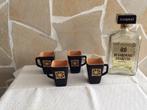 Disaronno Koffiemokjes Vierkant + Amaretto Fles, Huis en Inrichting, Keuken | Servies, Keramiek, Ophalen of Verzenden, Zo goed als nieuw